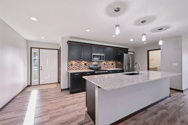 3976 Gemstone Road, Marion, IA 52302