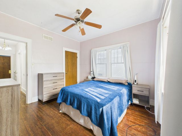 738 S Laura Ave, Wichita, KS 67211