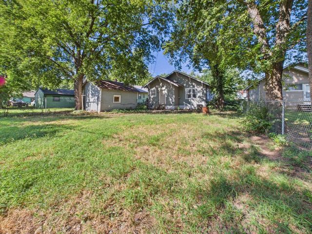 738 S Laura Ave, Wichita, KS 67211