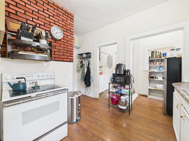 738 S Laura Ave, Wichita, KS 67211