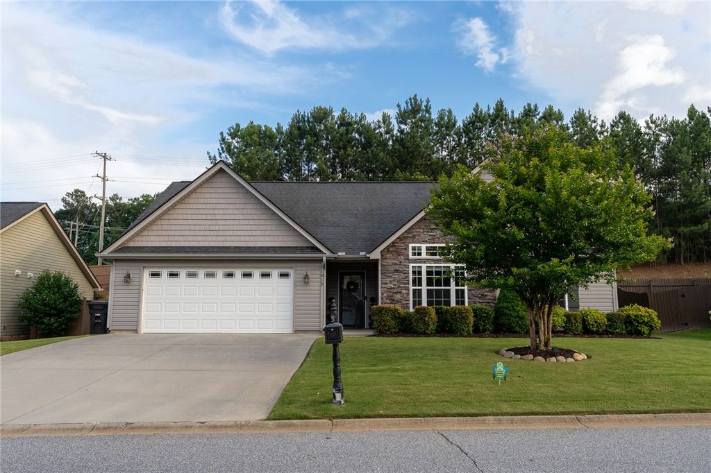 1012 Whirlaway Circle, Anderson, SC 29621