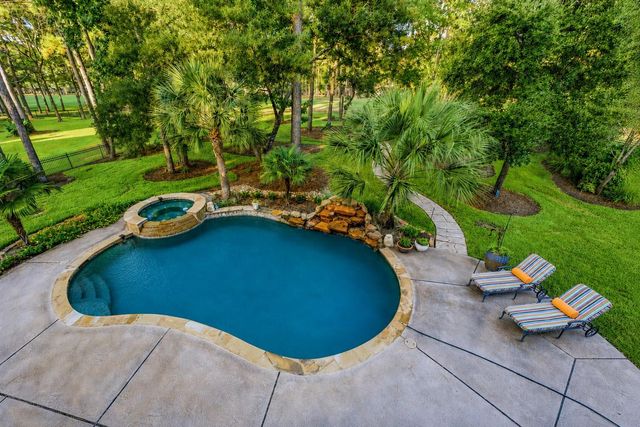 28102 Emerald Oaks, Magnolia, TX 77355
