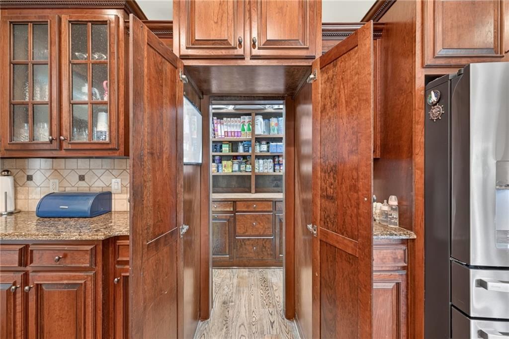 Image 18 of property listing at 4984 Donald Drive, Loganville, GA 30052