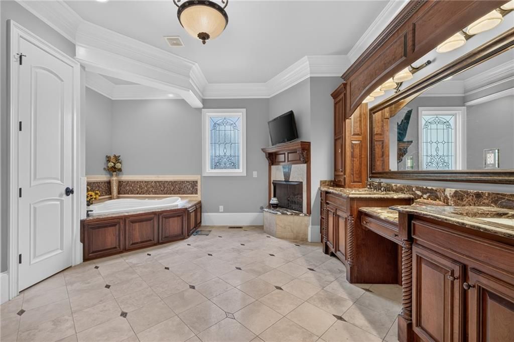 Image 26 of property listing at 4984 Donald Drive, Loganville, GA 30052