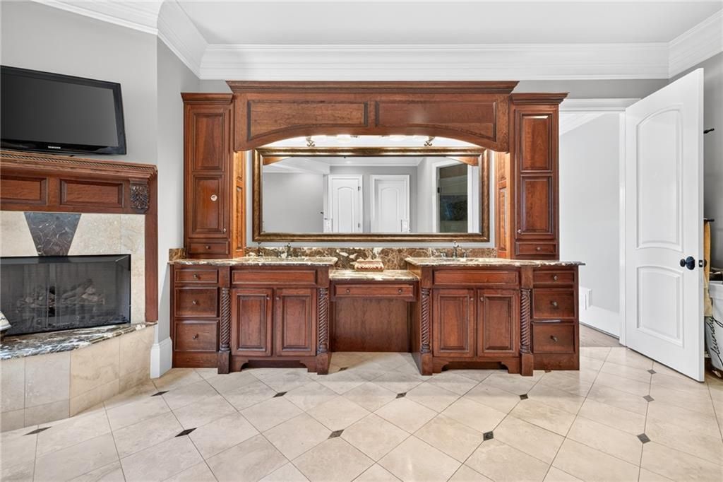 Image 27 of property listing at 4984 Donald Drive, Loganville, GA 30052