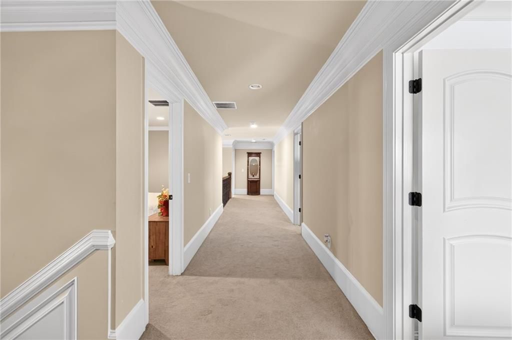 Image 33 of property listing at 4984 Donald Drive, Loganville, GA 30052