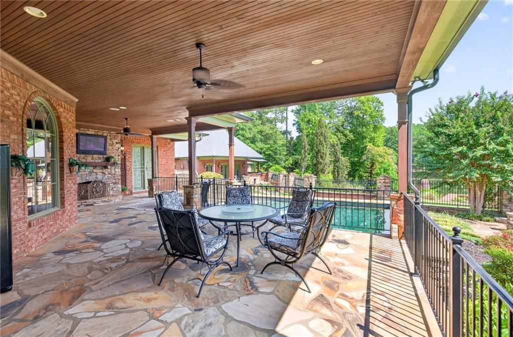 Image 71 of property listing at 4984 Donald Drive, Loganville, GA 30052