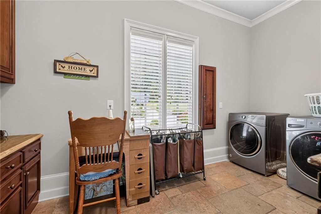 Image 73 of property listing at 4984 Donald Drive, Loganville, GA 30052