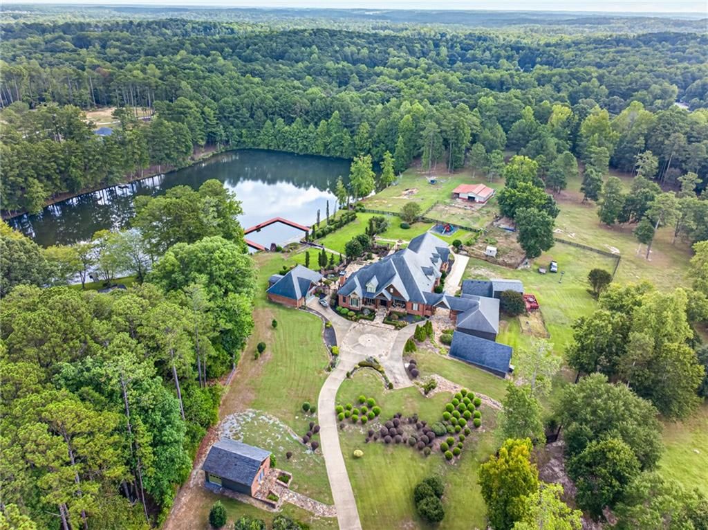 Image 81 of property listing at 4984 Donald Drive, Loganville, GA 30052