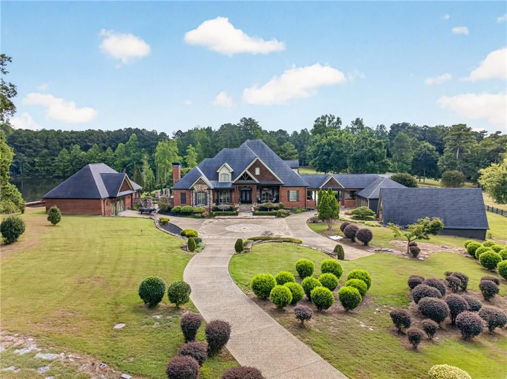 Image 83 of property listing at 4984 Donald Drive, Loganville, GA 30052
