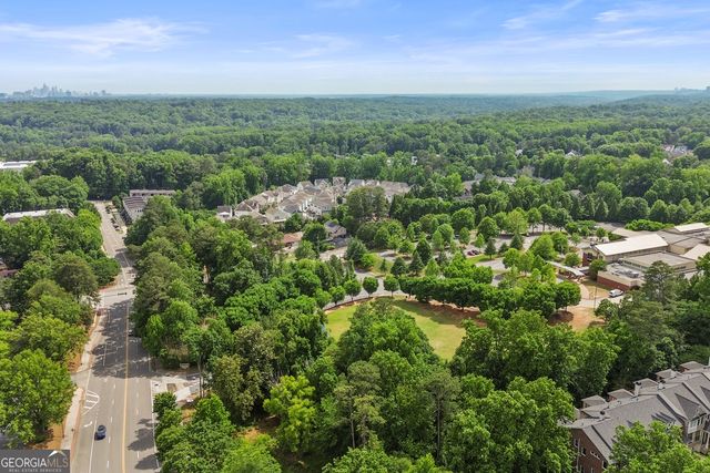 244 Le Gran Bend 63, Atlanta, GA 30328