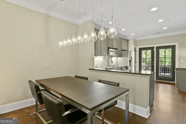 244 Le Gran Bend 63, Atlanta, GA 30328