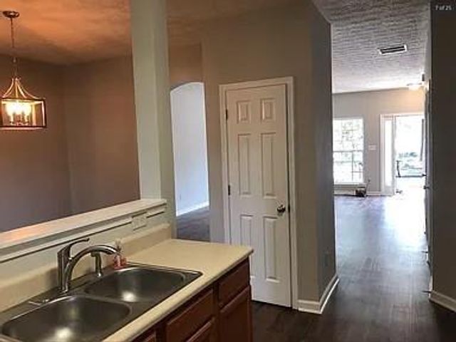 661 Kenridge Drive, Suwanee, GA 30024