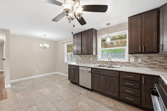 4605 N Ball Avenue, Muncie, IN 47304