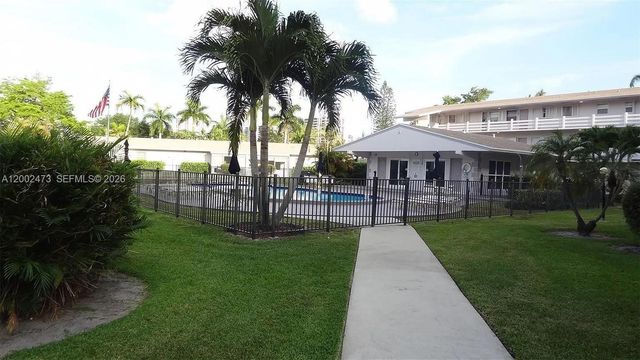 700 Layne Blvd 115, Hallandale Beach, FL 33009