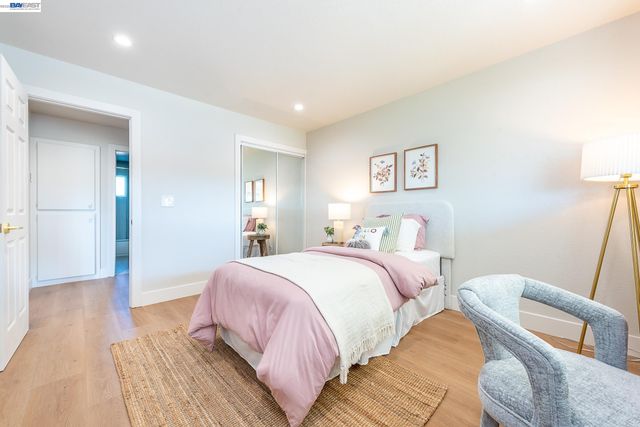 36120 Pizarro Dr, Fremont, CA 94536