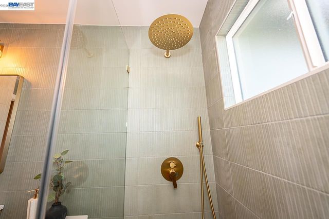 36120 Pizarro Dr, Fremont, CA 94536