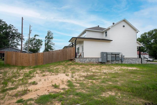 18747 FM 2493, Flint, TX 75762