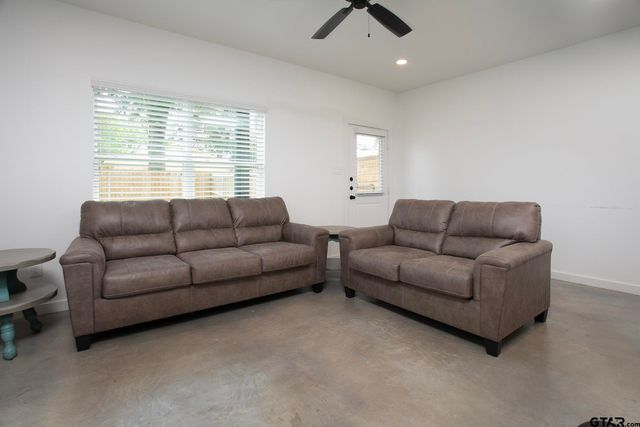 18747 FM 2493, Flint, TX 75762