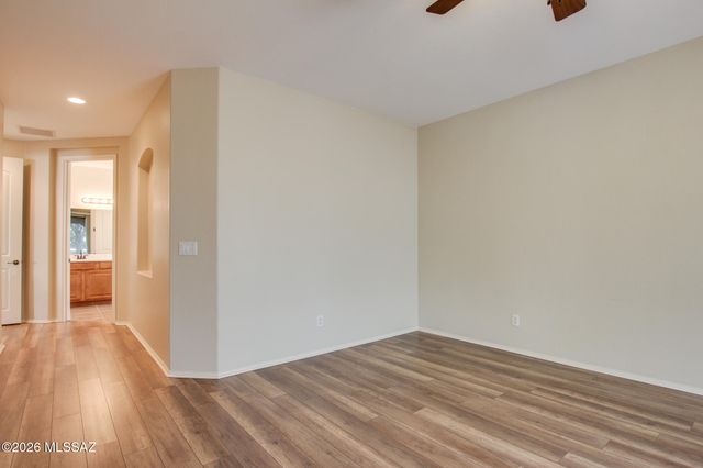 6041 W Ten Star Drive, Tucson, AZ 85713