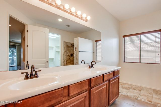 6041 W Ten Star Drive, Tucson, AZ 85713