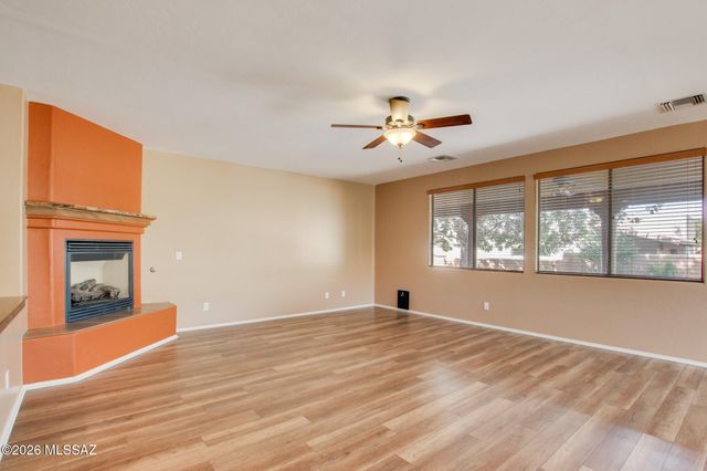 6041 W Ten Star Drive, Tucson, AZ 85713