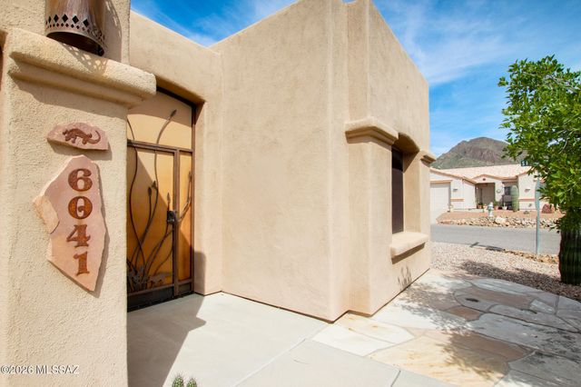 6041 W Ten Star Drive, Tucson, AZ 85713