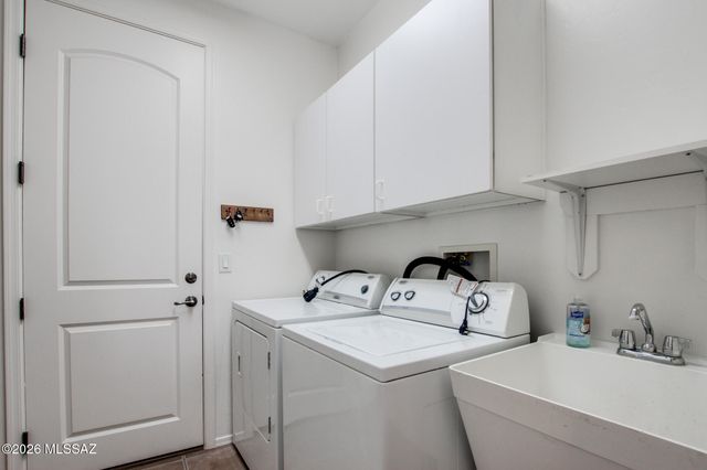 6041 W Ten Star Drive, Tucson, AZ 85713