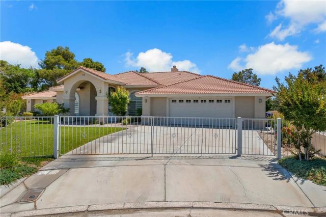 14898 Greenbriar, Helendale, CA 92342