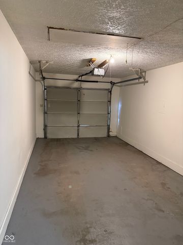 9861 Royce Drive, Indianapolis, IN 46235