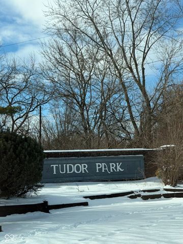 9861 Royce Drive, Indianapolis, IN 46235