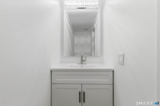 449 Thoreau Street 449, Branford, CT 06405