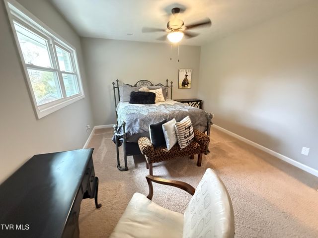 1728 Charlotte Drive, Elizabethton, TN 37643