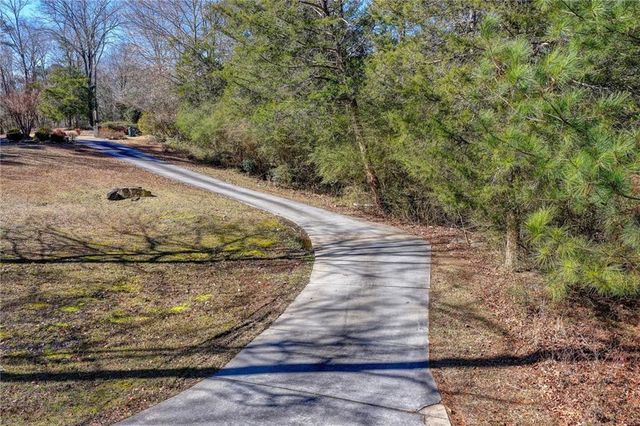 3700 Wickloe Court, Snellville, GA 30039