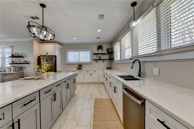 3700 Wickloe Court, Snellville, GA 30039