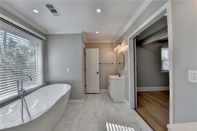 3700 Wickloe Court, Snellville, GA 30039