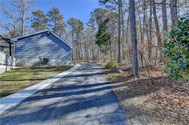 3700 Wickloe Court, Snellville, GA 30039