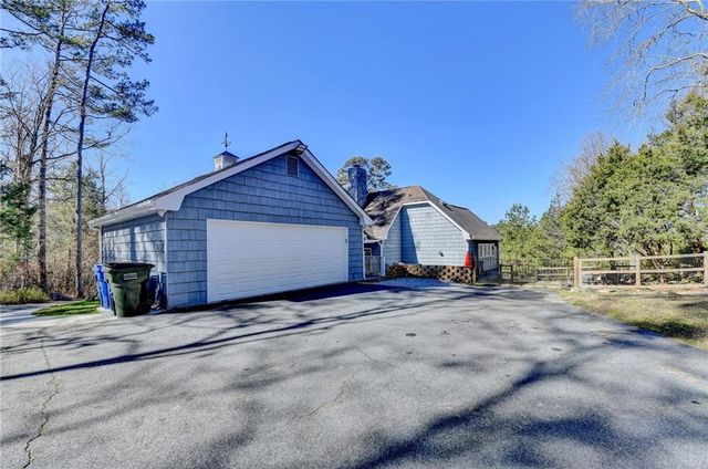 3700 Wickloe Court, Snellville, GA 30039