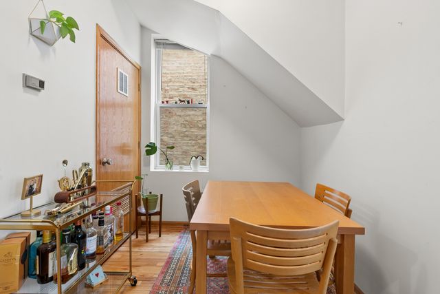 1236 N Marion Court, Chicago, IL 60622