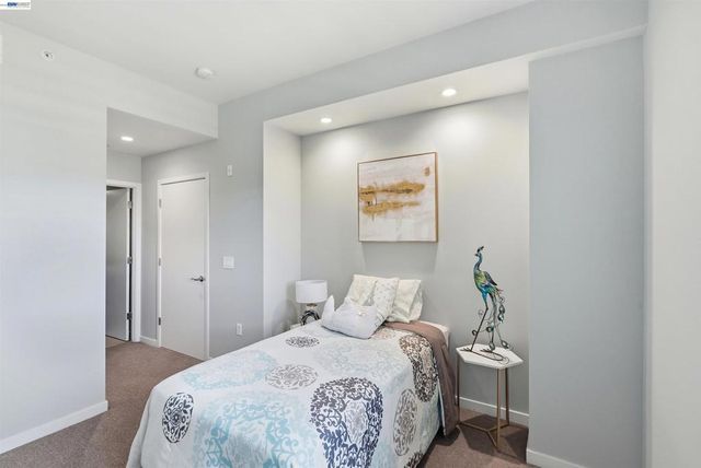 6465 San Pablo Ave 3-2, Oakland, CA 94608