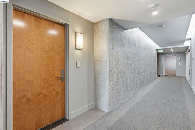 6465 San Pablo Ave 3-2, Oakland, CA 94608