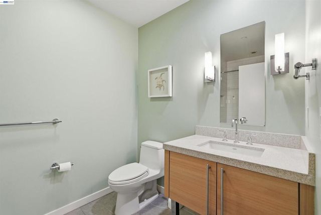 6465 San Pablo Ave 3-2, Oakland, CA 94608