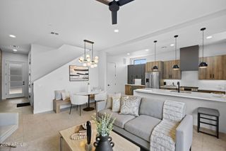 377 E WINDSOR Avenue 4, Phoenix, AZ 85004
