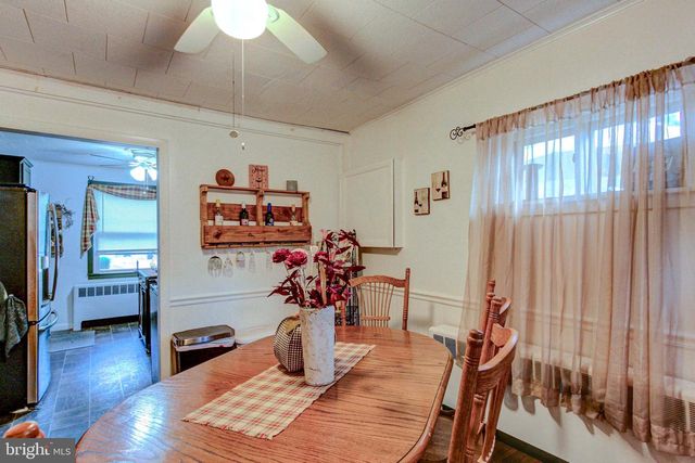 2010 PERKIOMENVILLE RD, Green Lane, PA 18054