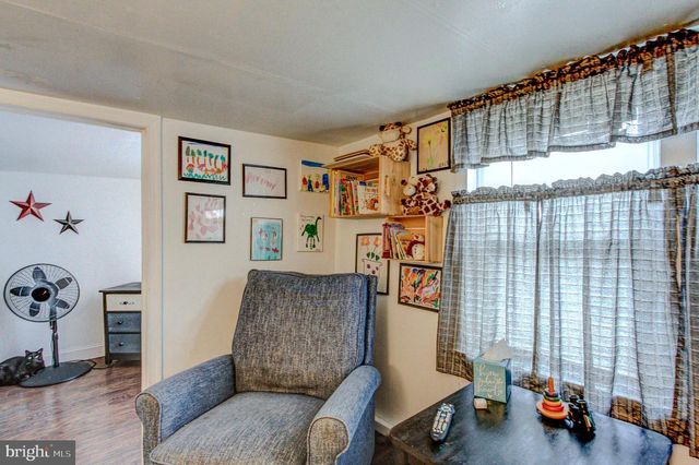 2010 PERKIOMENVILLE RD, Green Lane, PA 18054