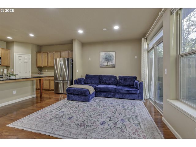 3137 Ne 14TH Pl, Hillsboro, OR 97124