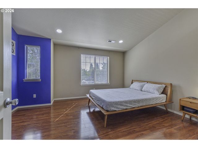 3137 Ne 14TH Pl, Hillsboro, OR 97124