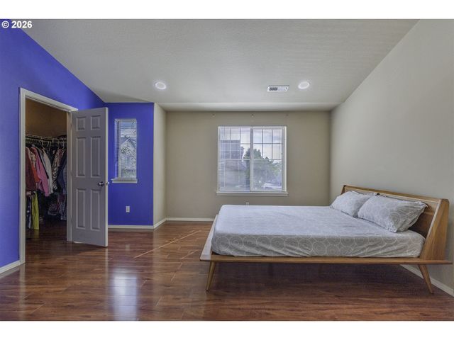3137 Ne 14TH Pl, Hillsboro, OR 97124