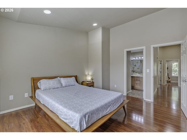 3137 Ne 14TH Pl, Hillsboro, OR 97124