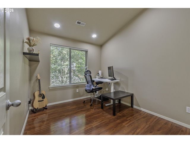 3137 Ne 14TH Pl, Hillsboro, OR 97124